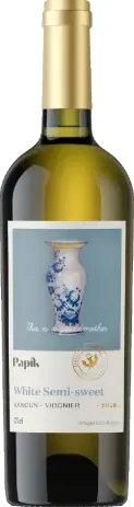 Papik White Semi-Sweet